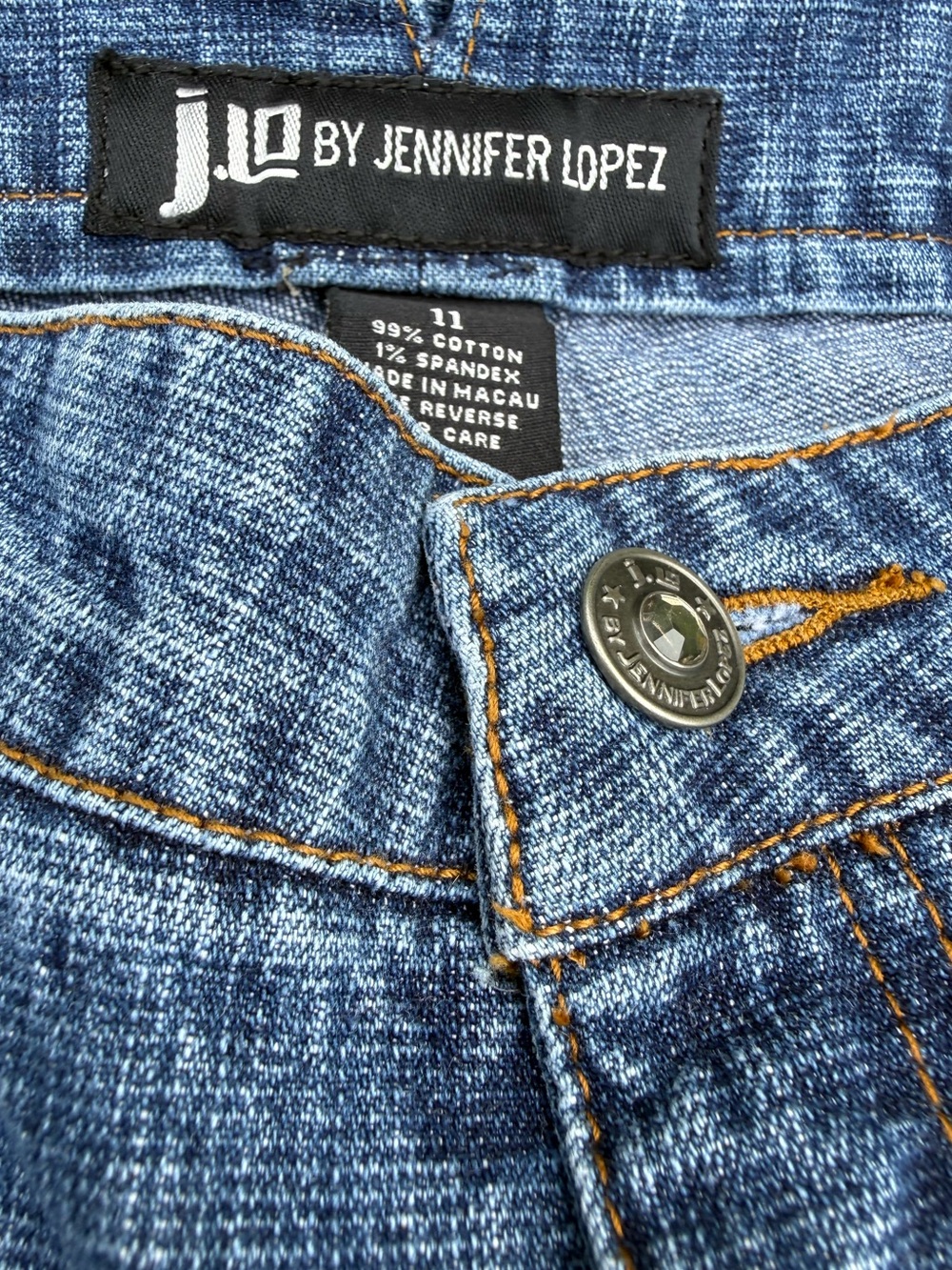 Vintage JLO Pocketless Slit Hem Flare Jeans 2000s - Picture 4 of 13